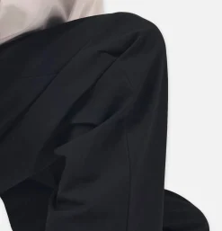 One Tuck Tapered Stretch Black