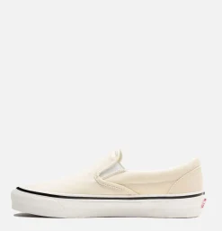 Slip-on Anaheim White